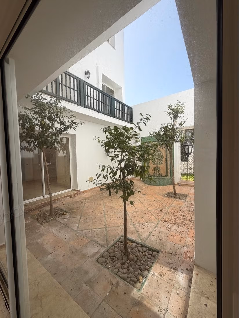 Magnificent villa for rent empty in Darbouazza