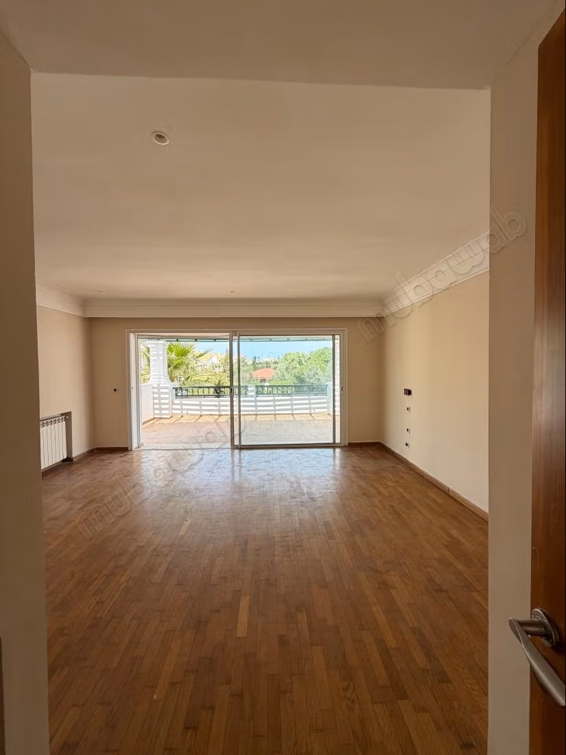 Magnificent villa for rent empty in Darbouazza