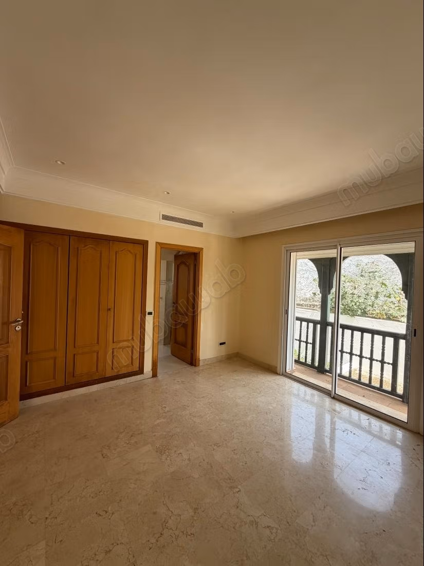 Magnificent villa for rent empty in Darbouazza