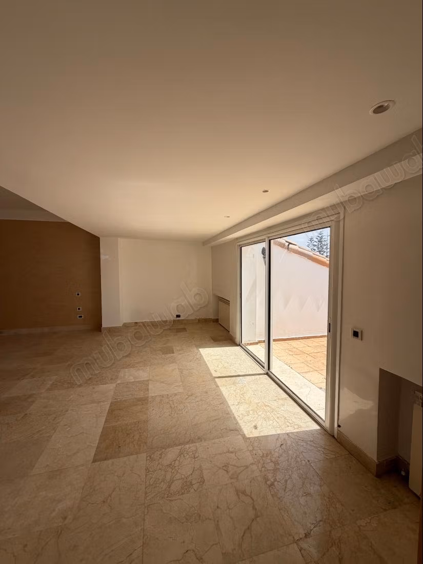 Magnificent villa for rent empty in Darbouazza