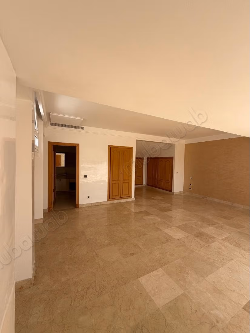 Magnificent villa for rent empty in Darbouazza