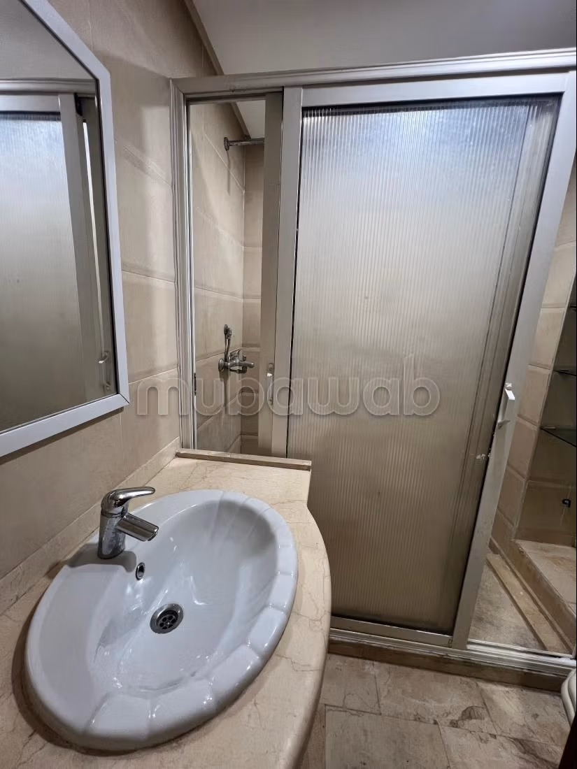 Location Grand Studio Quartier Bourgogne