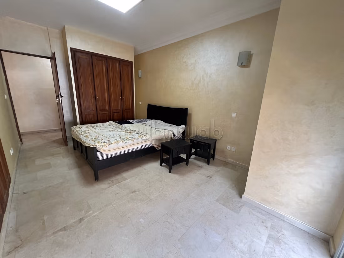 Location Grand Studio Quartier Bourgogne