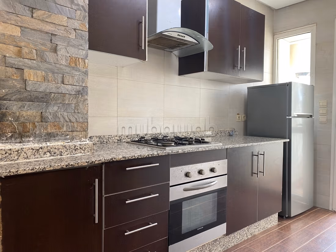 Apartments for rent with pool 4 comfortable rooms. Typical Moroccan living room, secure residence