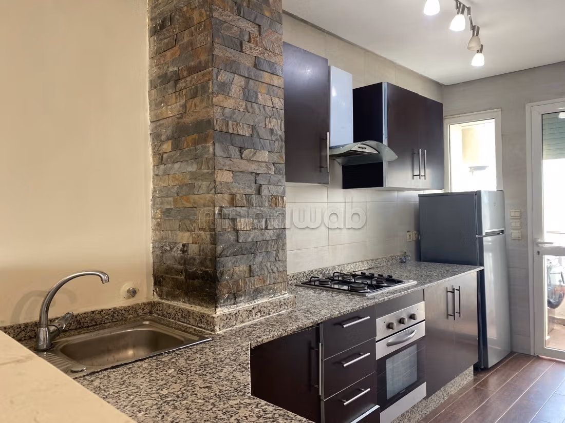 Apartments for rent with pool 4 comfortable rooms. Typical Moroccan living room, secure residence