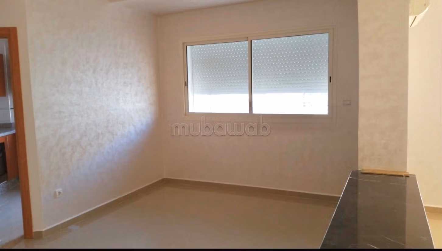 Appartement à l'achat à Diour Jamaa.
2 chambres agréables — 6