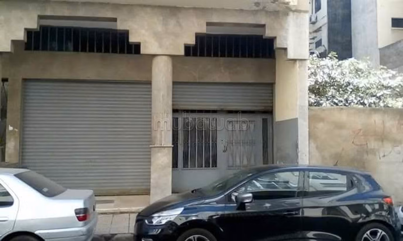 Te koop commercieel pand Maarif Extension
