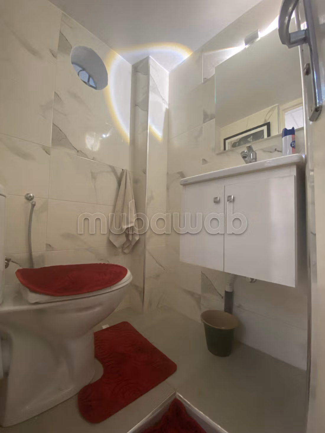 Location saisonnière à Agdal. 
Surface de 170 m². 
Service de concierge et climatisation