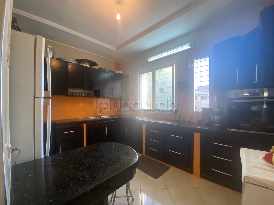Location saisonnière à Agdal. 
Surface de 170 m². 
Service de concierge et climatisation