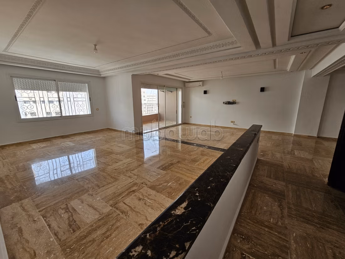 Appartement 175 m² à Centre — 11
