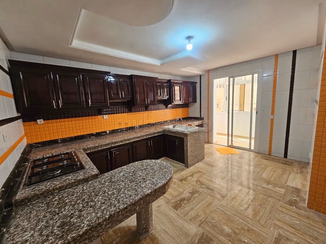 Appartement 175 m² à Centre — 7