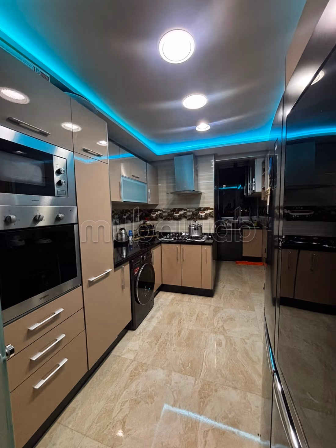 Apartamento en venta en una residencia con piscina en Buzníque