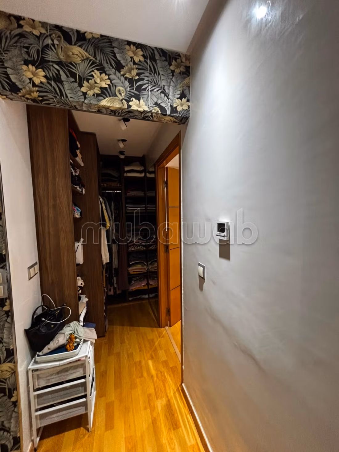 Apartamento en venta en una residencia con piscina en Buzníque