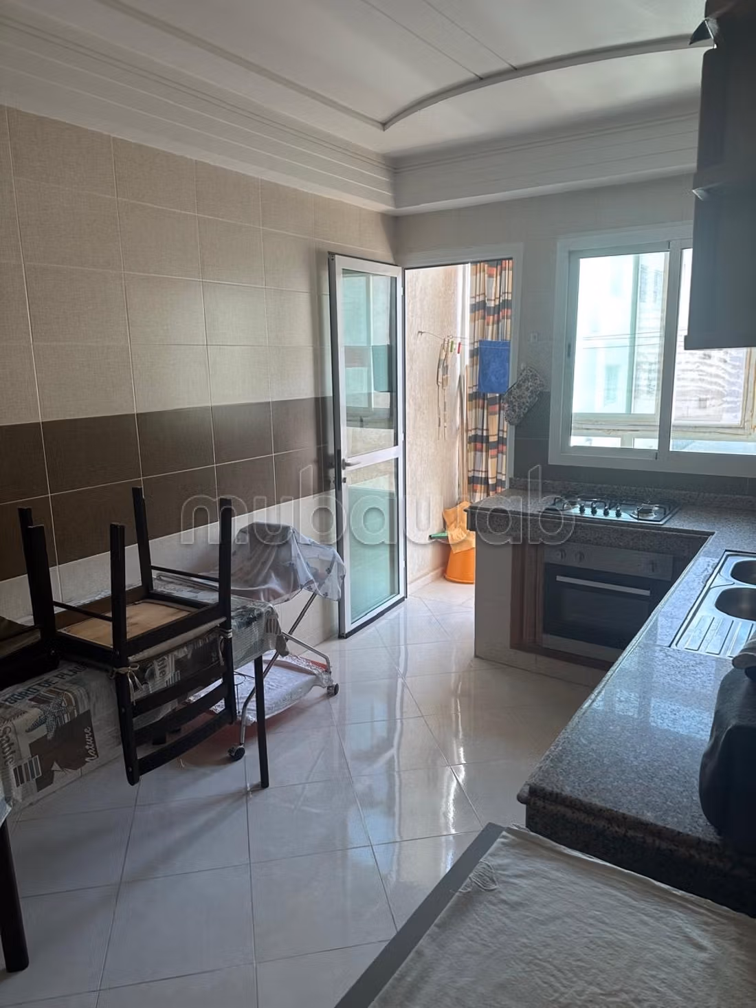 Appartement 96 m² à Ain Amiyer — 2