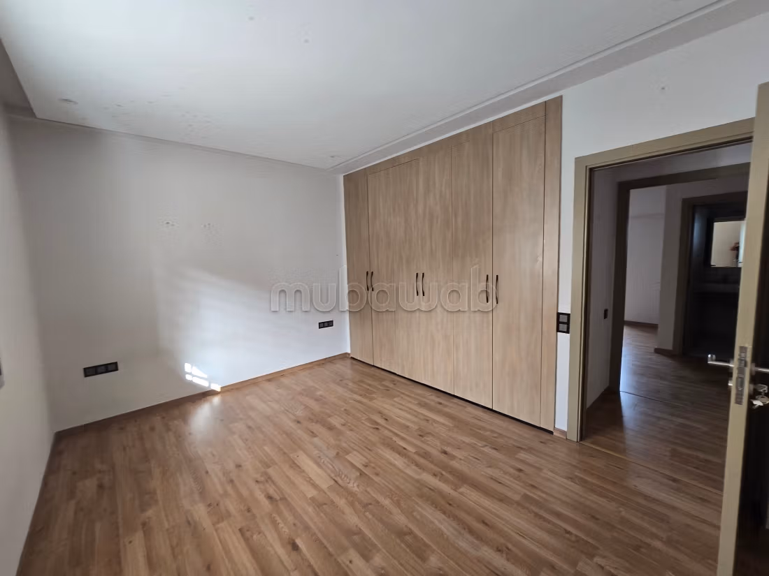 Appartamento in affitto a Hay Riad