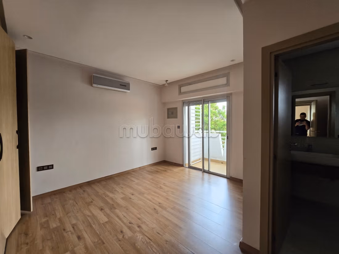 Appartamento in affitto a Hay Riad