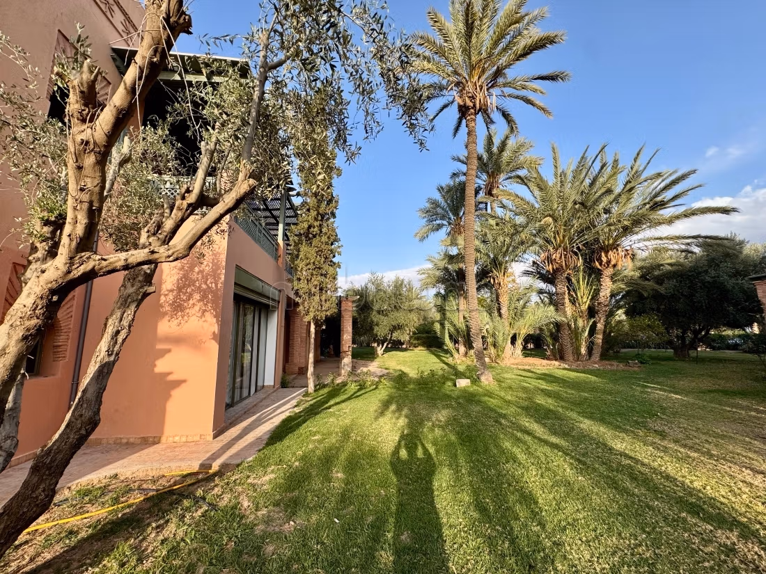 Palmeraie Magnifique 2 chambres rénové avec jardin — 3