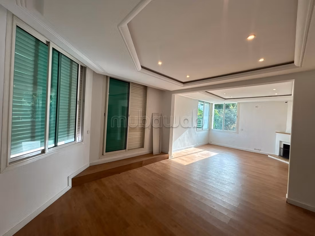 For rent villa in a strategic location in Rabat