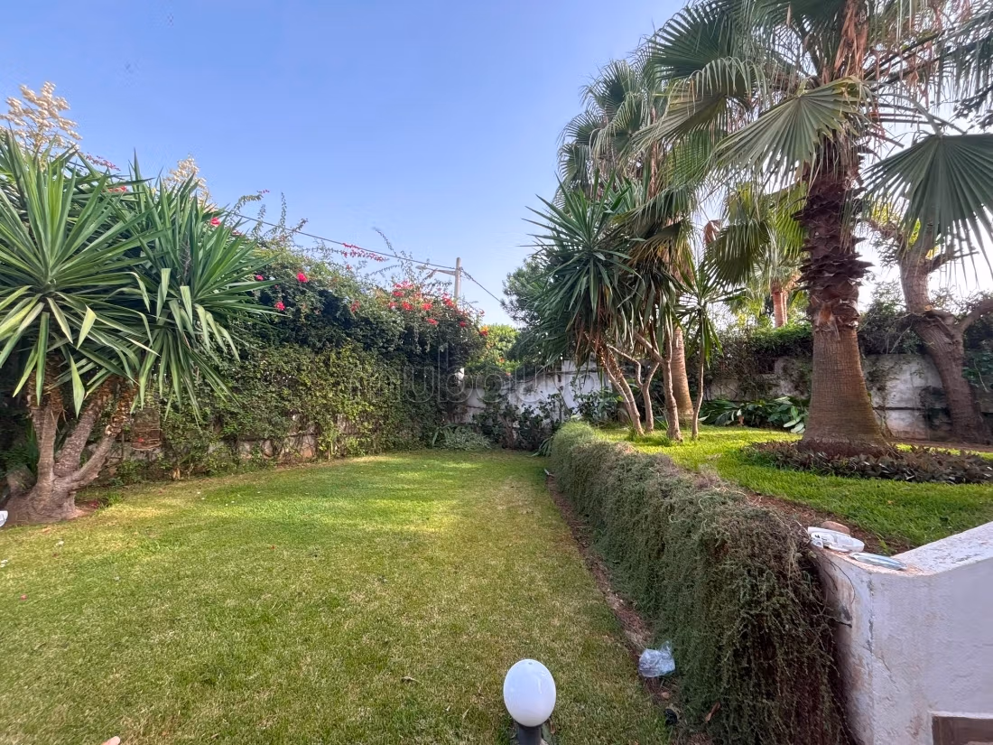 For rent villa in a strategic location in Rabat