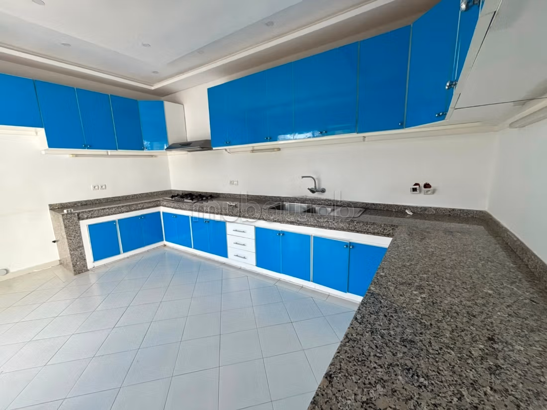 For rent villa in a strategic location in Rabat