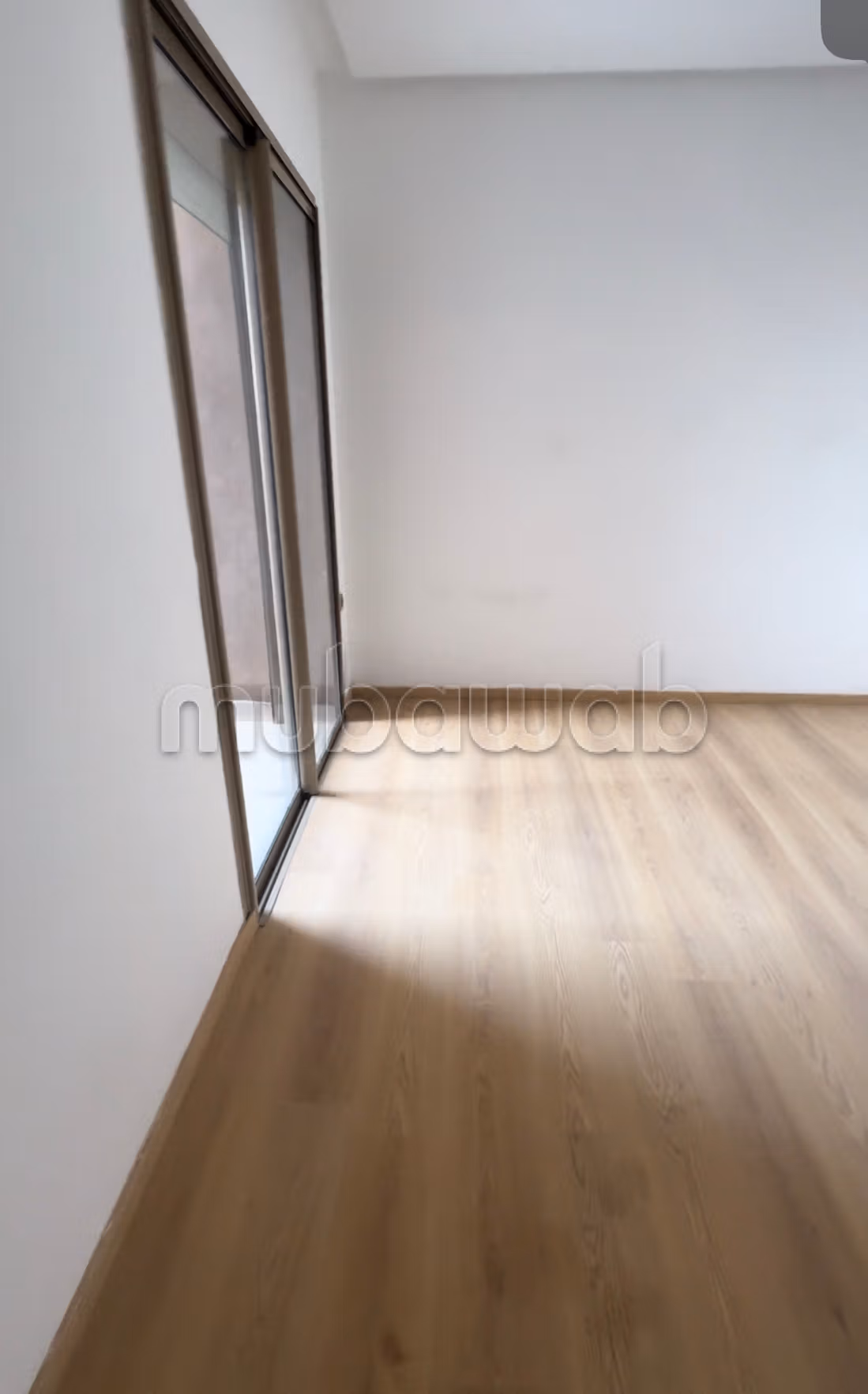 Rez de chaussée à louer vide
Prestigia — 6