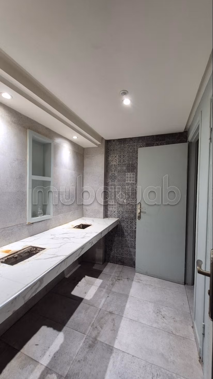 Te huur Object 200m2 Palmier