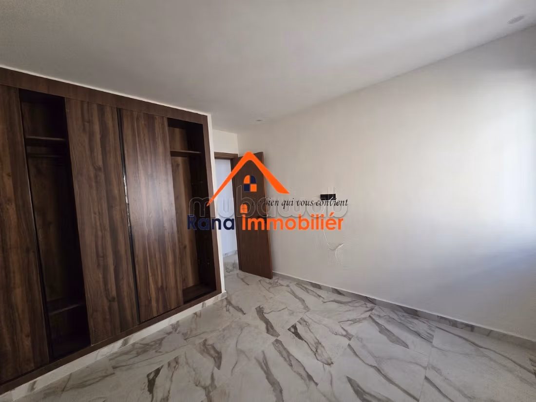 Appartement 100 m² à Aviation - Mabella — 10
