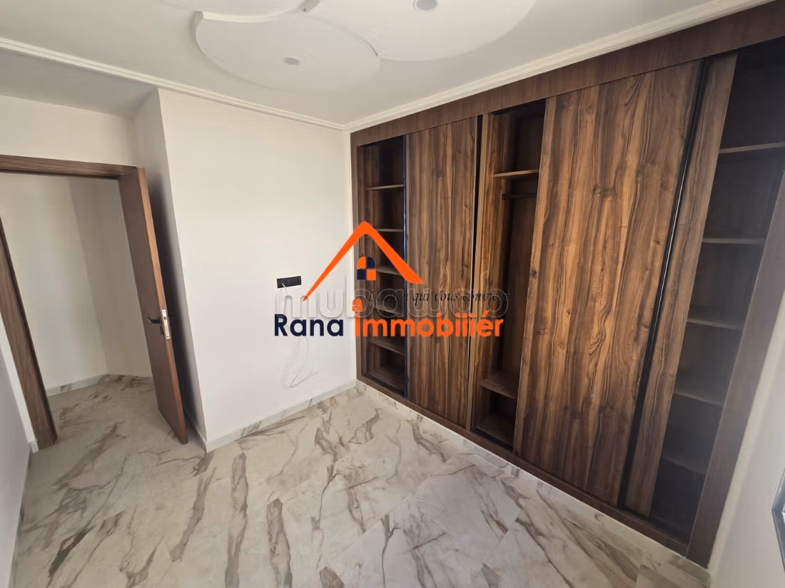 Appartement 100 m² à Aviation - Mabella — 13