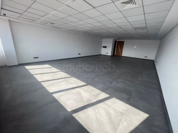 Piano ufficio in affitto