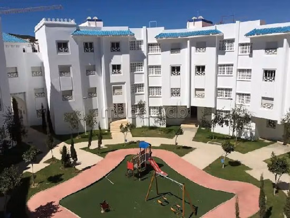 Sell apartment in Fnideq. 1 Room. Satellite dish, secure residence