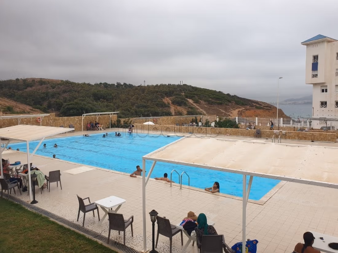Sell apartment in Fnideq. 1 Room. Satellite dish, secure residence