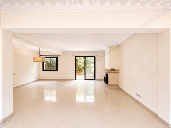 Villa 5 Chambres avec Jardin Privatif, Targa