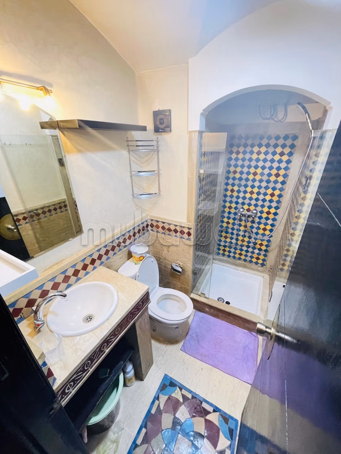 Appartements à louer à Hivernage. Surface de 49 m². Concierge et climatisation