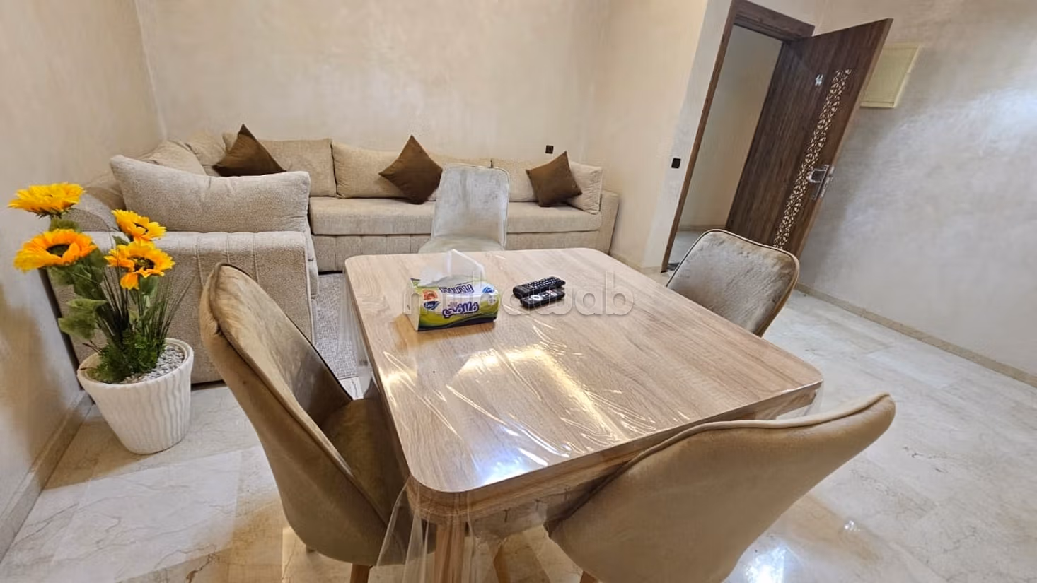 Appartements à louer à Hivernage. Surface de 49 m². Concierge et climatisation