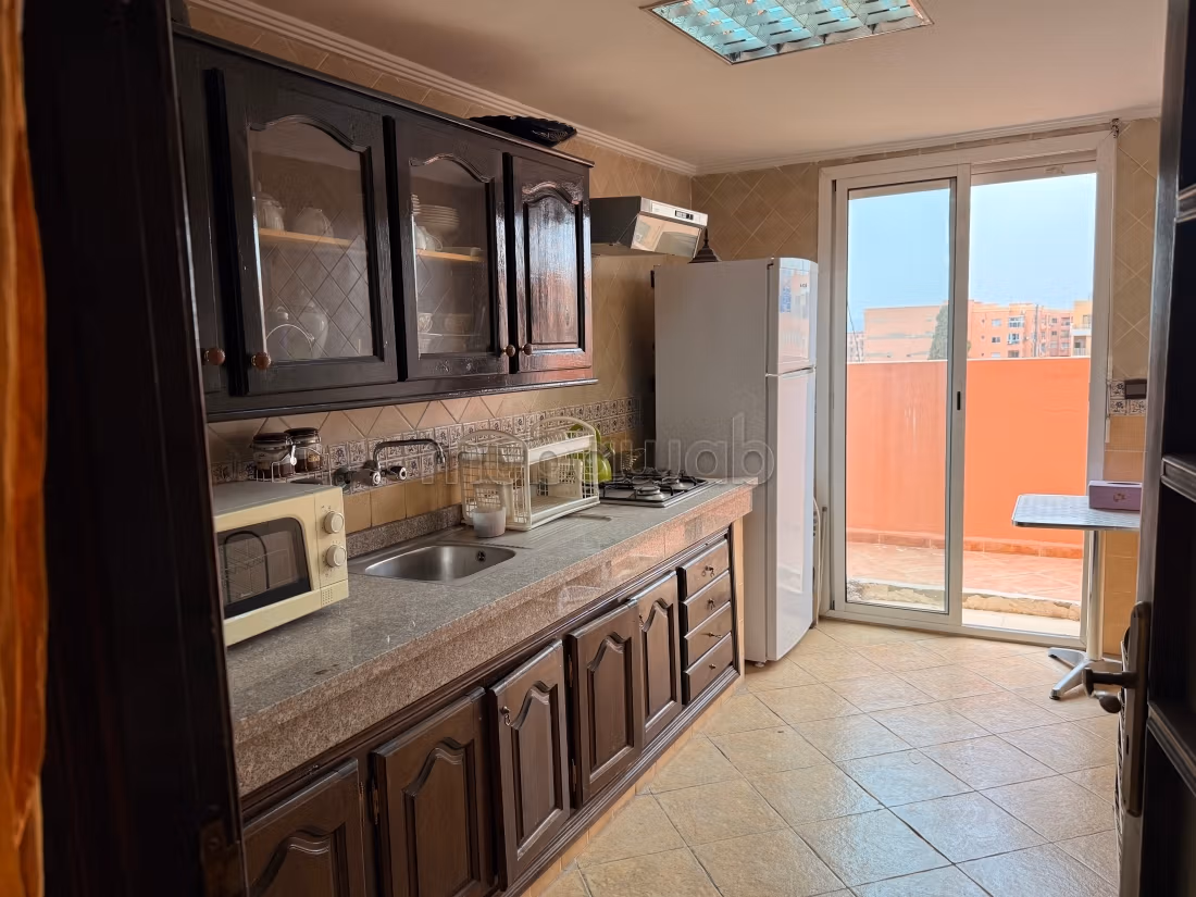 Bel appartement lumineux avec grande terrasse — 6