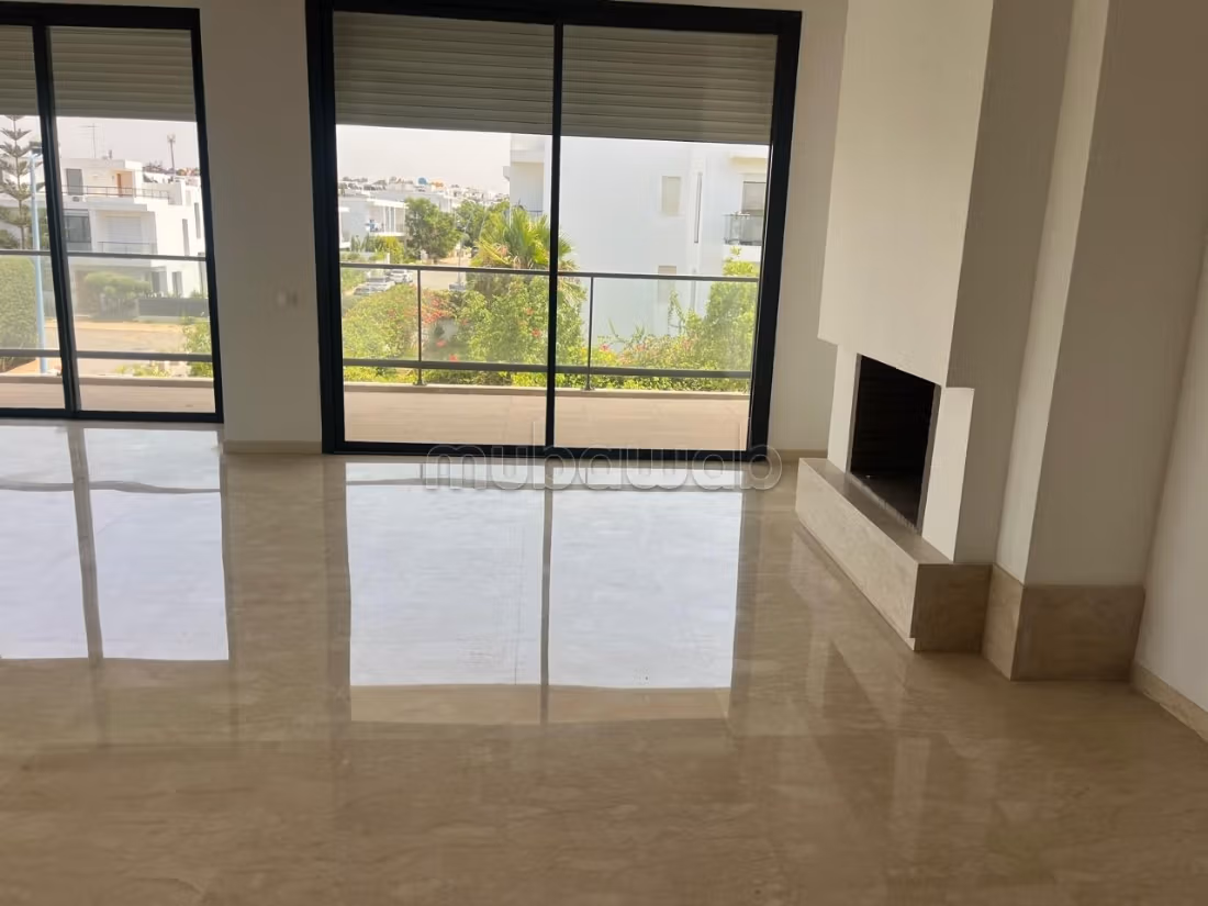 Stunning apartment for sale in Dar Bouazza in a residence with a pool. 3 bedrooms. Elevator and terrace