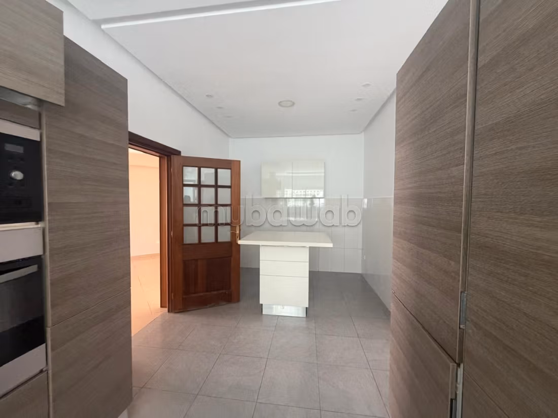 Villa a vendre Quartier Bir Rmi,
Kenitra