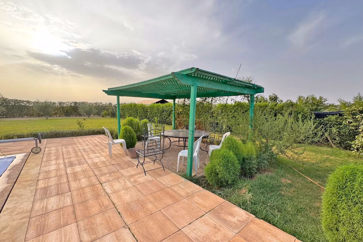Villa 1100 m² à Route de Fez — 3