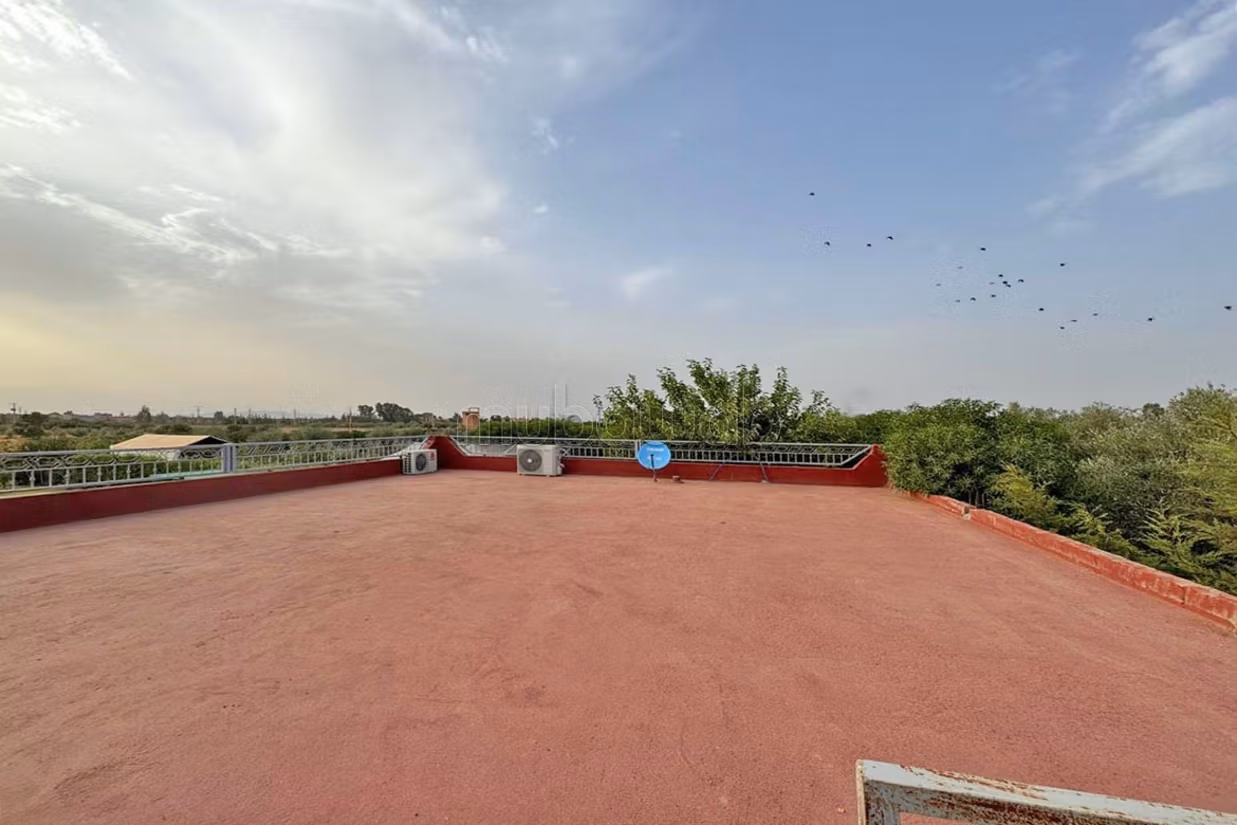 Villa 1100 m² à Route de Fez — 16
