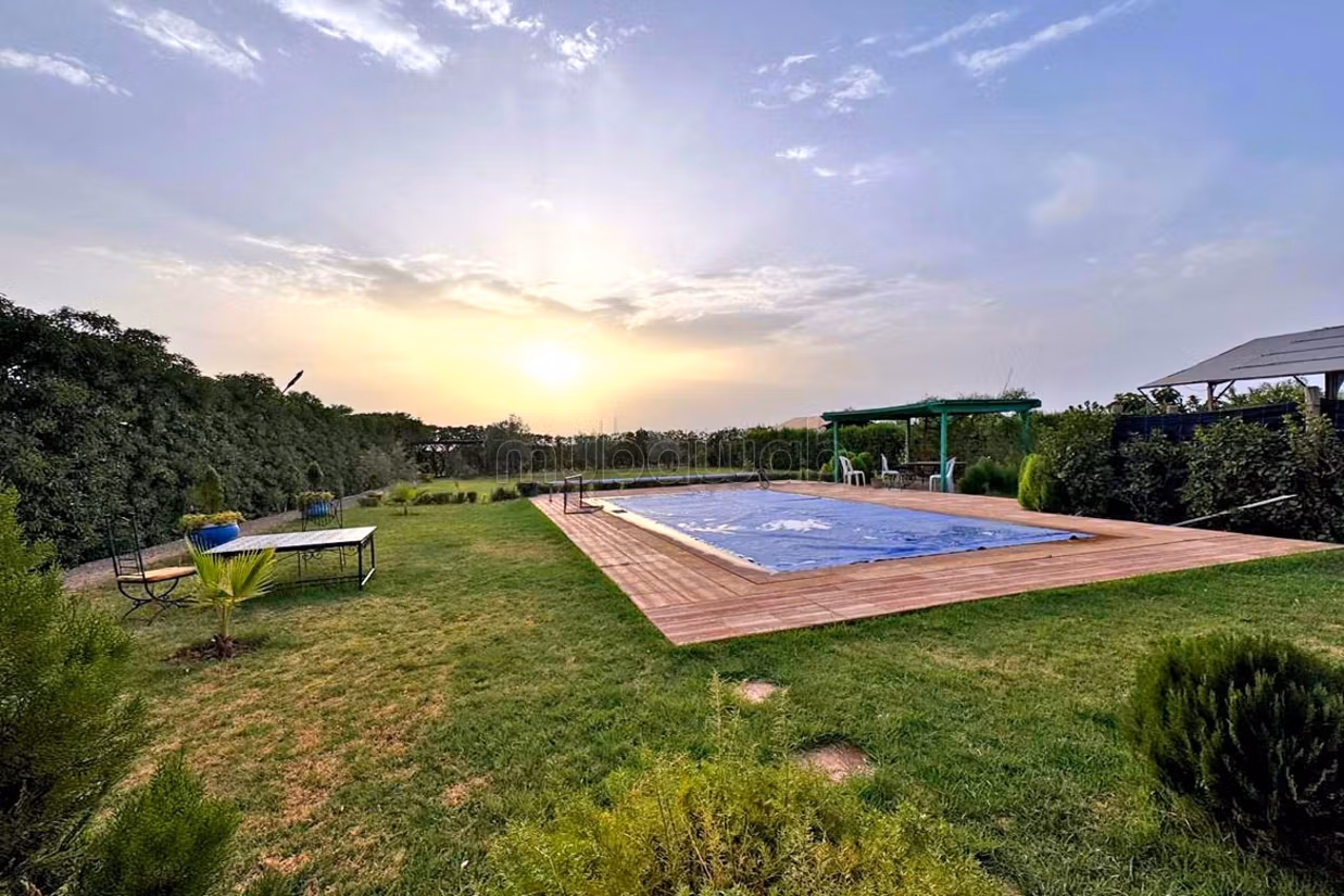 Villa 1100 m² à Route de Fez — 19