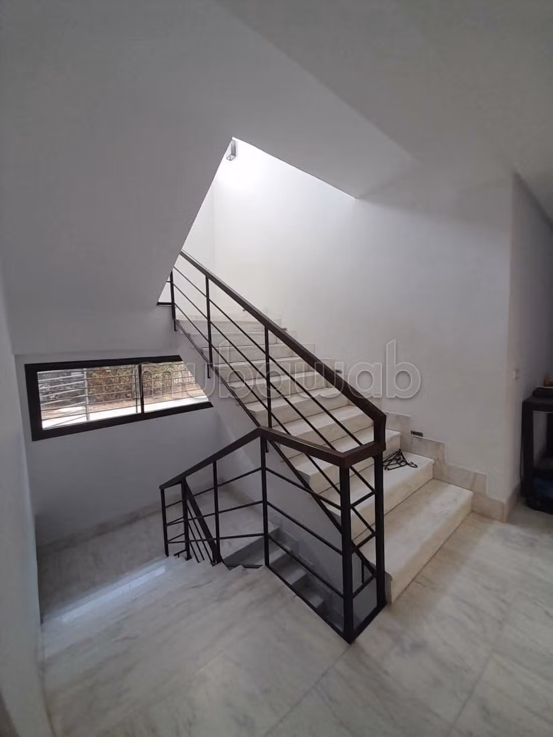 Superba villa con giardino e piscina a Marsa