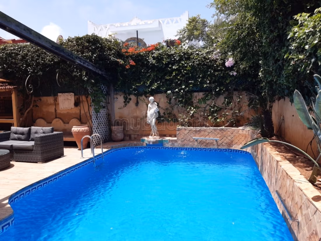 Magnificent Prestige Villa with Pool