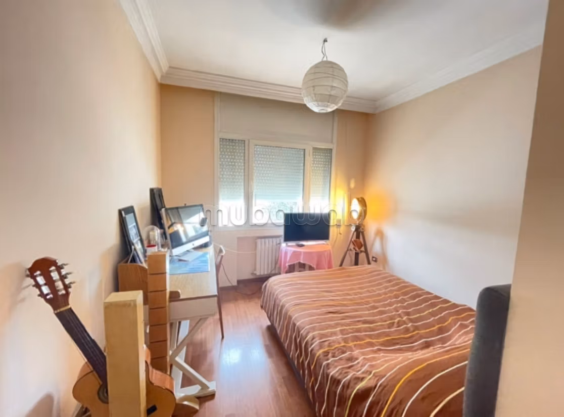 Etage de villa en location a coté du PMF