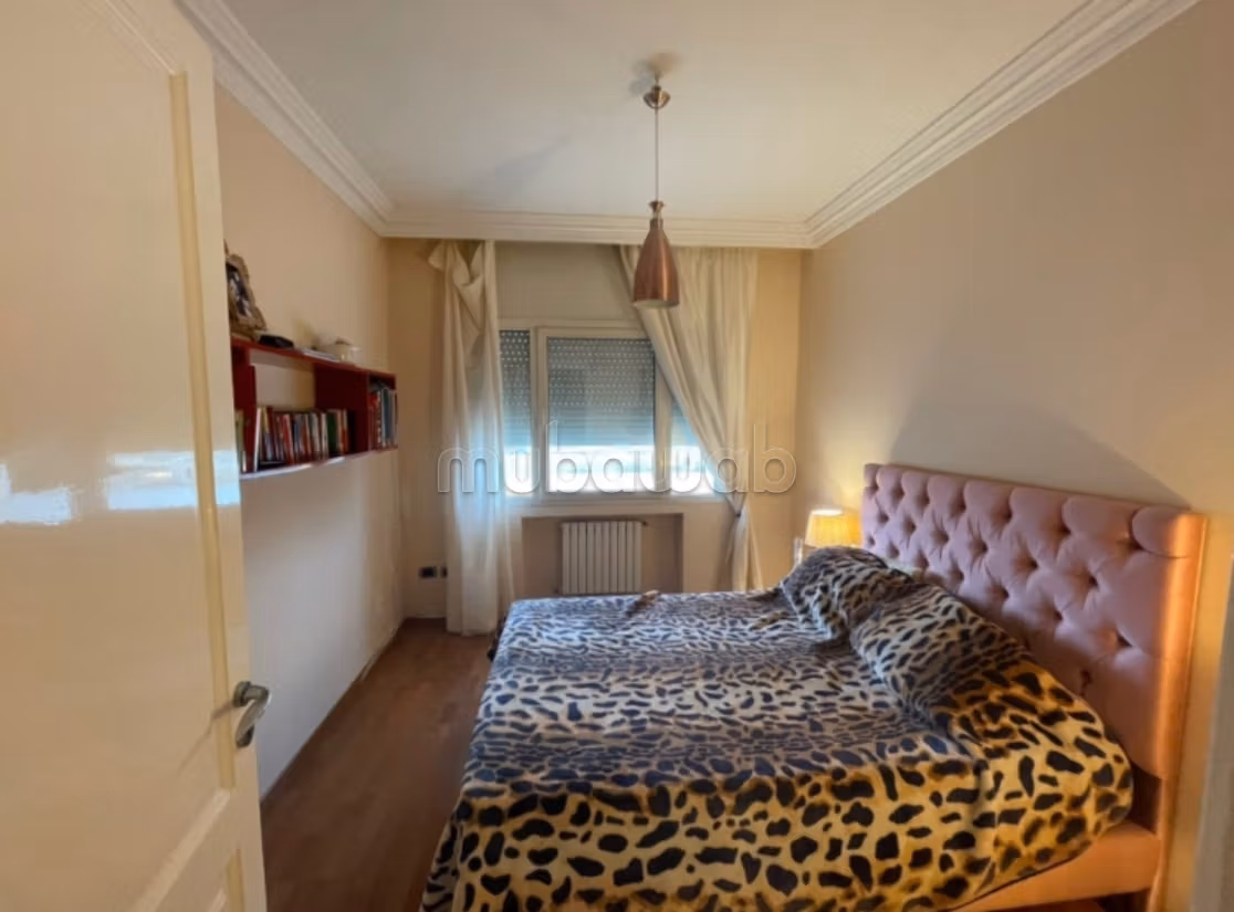 Etage de villa en location a coté du PMF