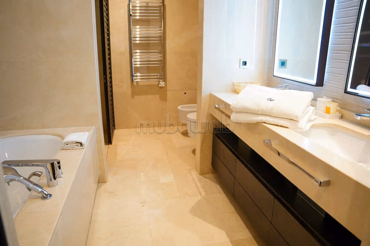 Luxe Appartement d'Une Chambre à M Avenue — 6