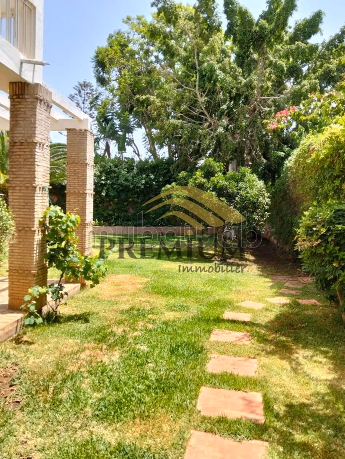 Beautiful villa for rent in Quartier Pinede