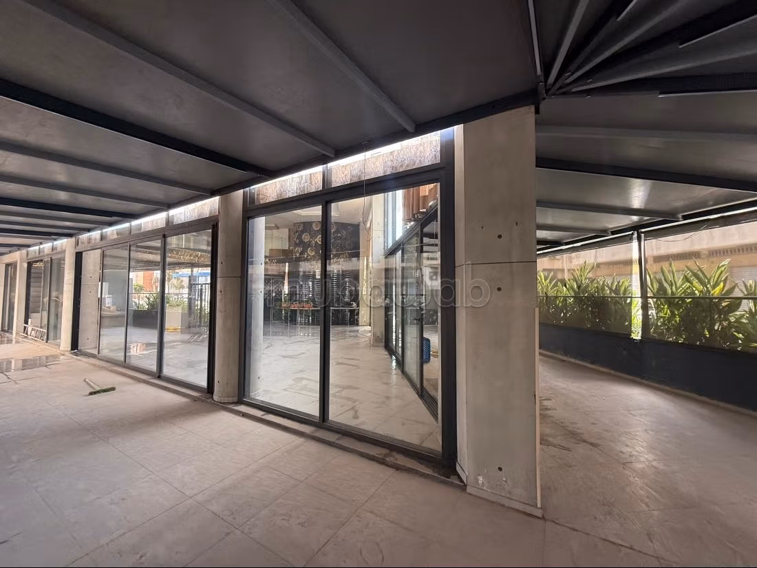 Edificio professionale 1700m Oulfa vicino a CFC