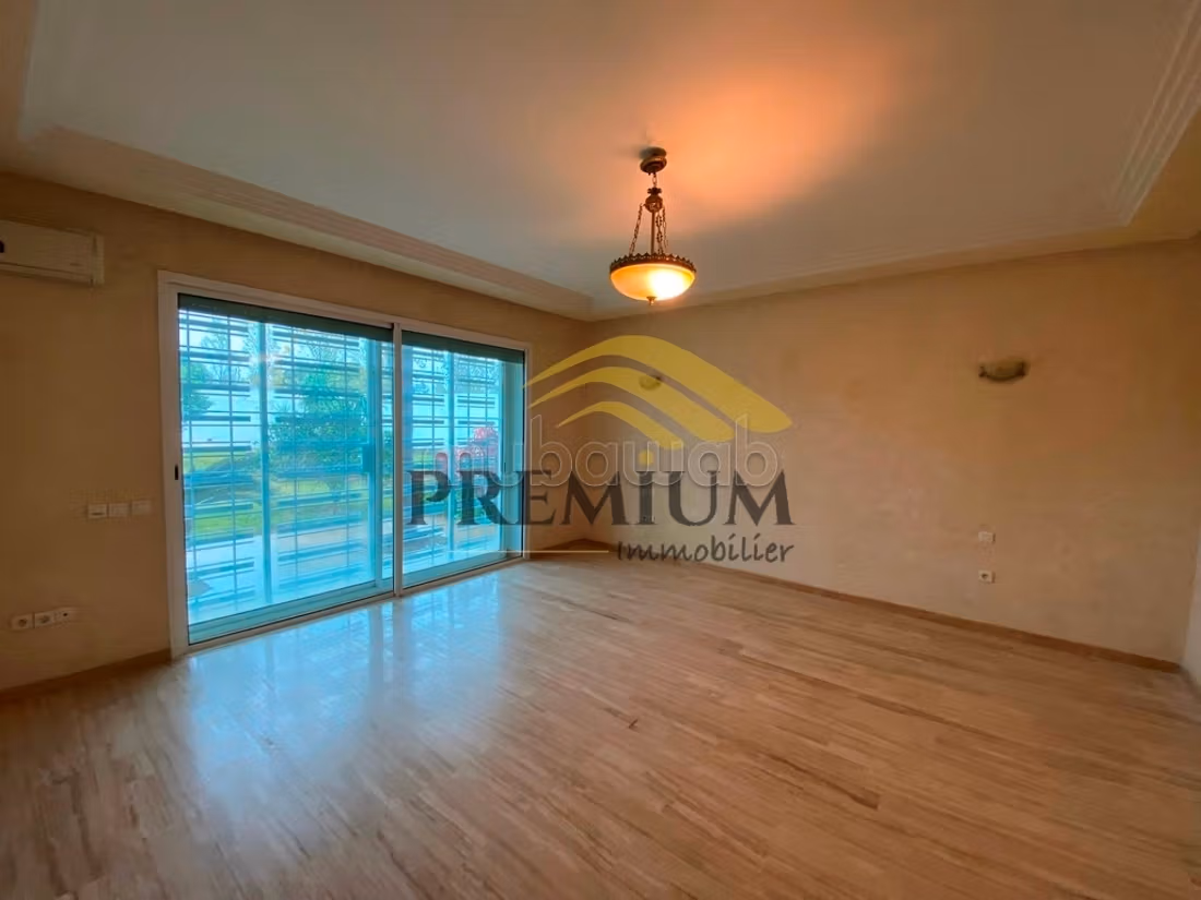 Beautiful villa for rent with pool