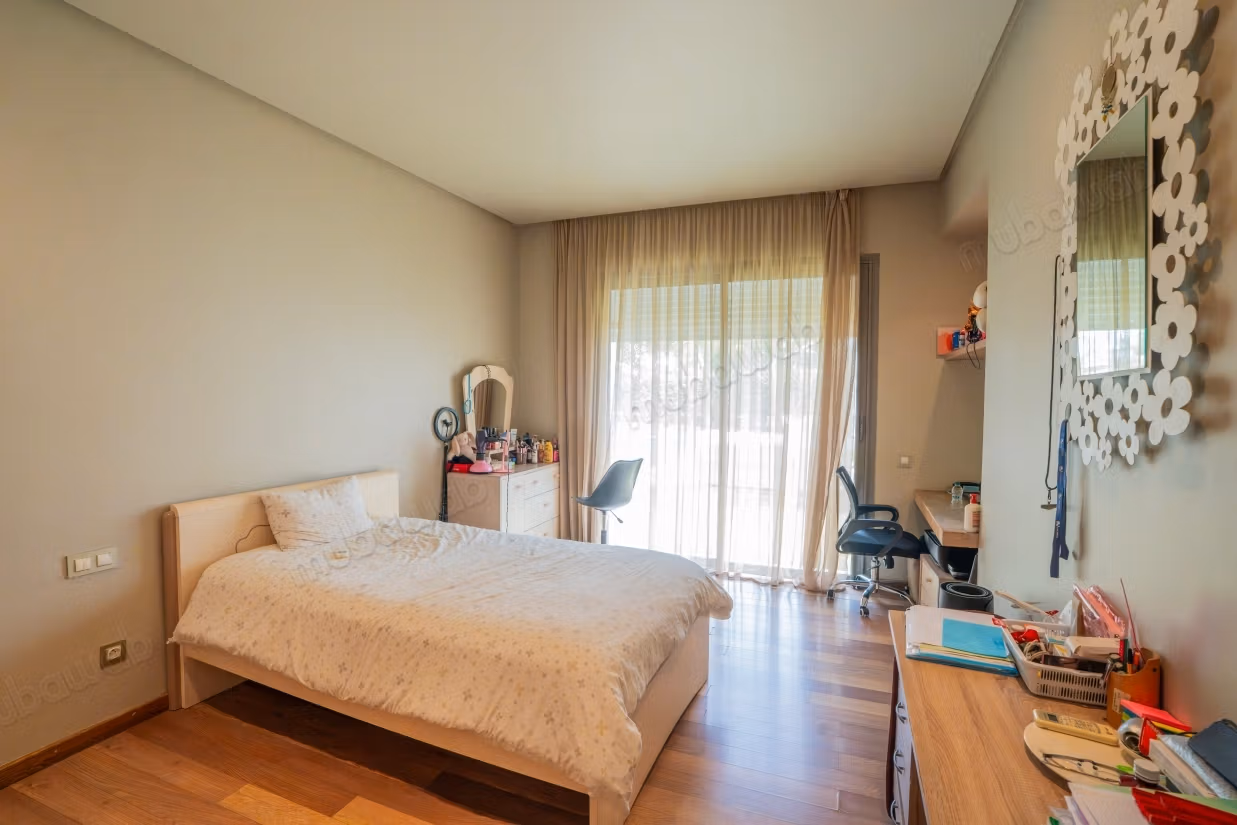 Single-Storey Villa in Gated Residence