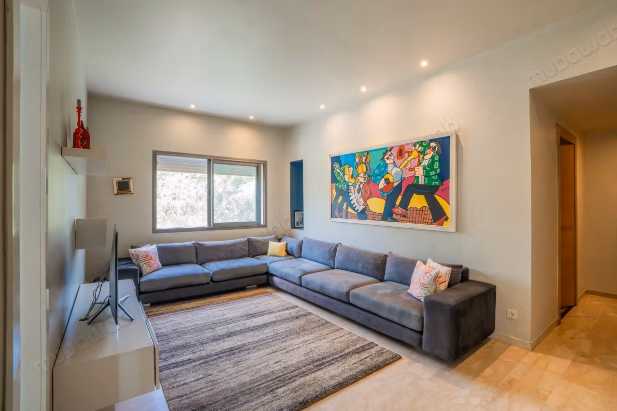 Single-Storey Villa in Gated Residence